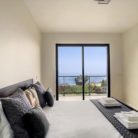 Evoque Villa By Lovelystay Arco da Calheta  Bagian luar foto