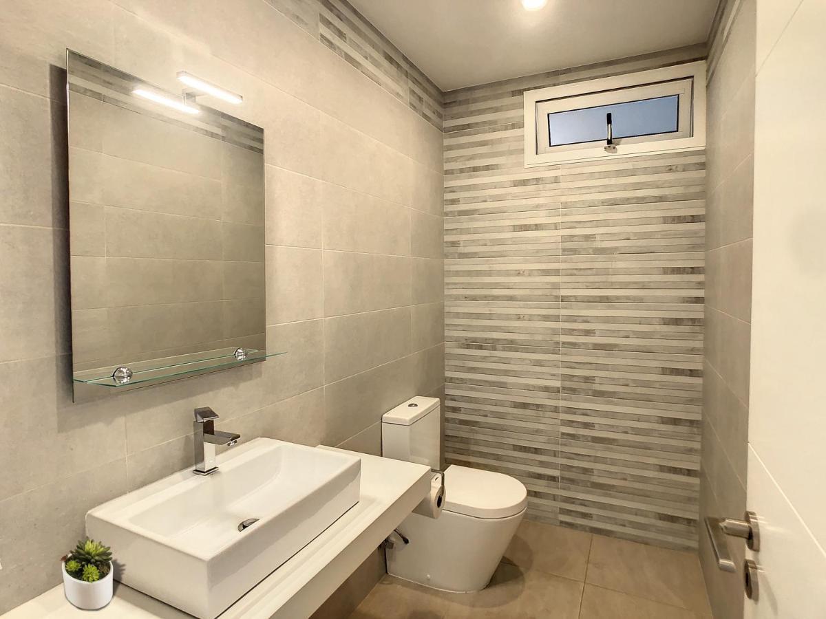 Evoque Villa By Lovelystay Arco da Calheta  Bagian luar foto